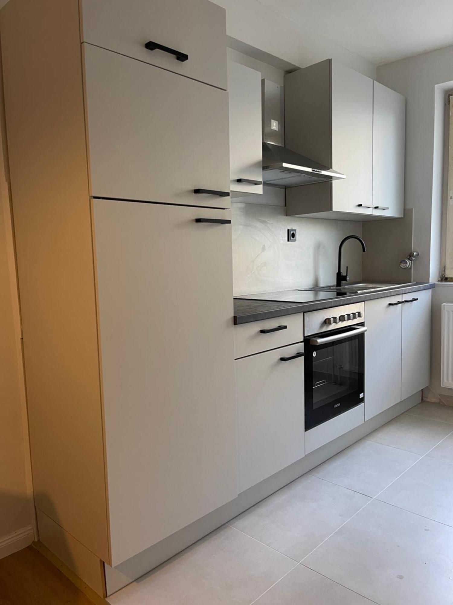 Pure Apartment *